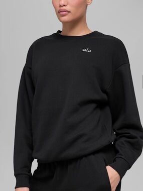 ALO Yoga Black Accolade Crewneck Sweatshirt